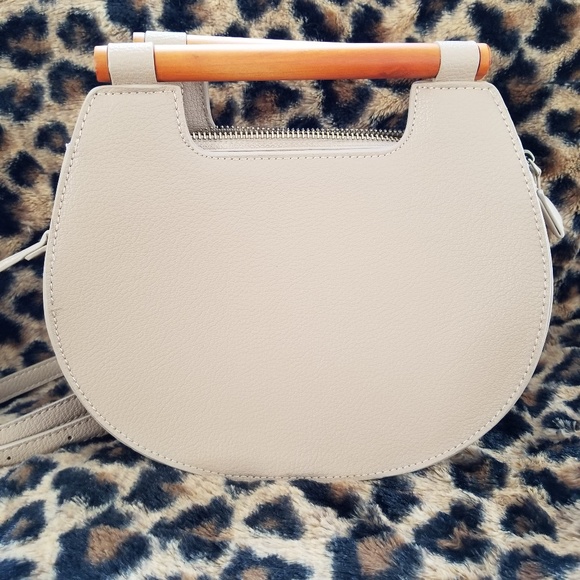 Antik Kraft Handbags - NWOT Antik Kraft Crossbody Clutch Beige